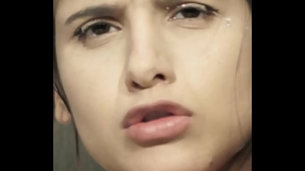 Fime sexo socando na novinha de quatro