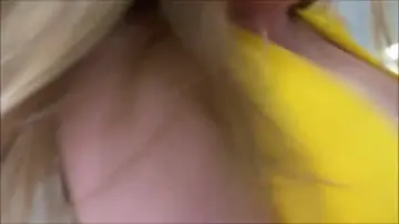 Irmãzinha safada implorando por pica e tomando leitada gostosa