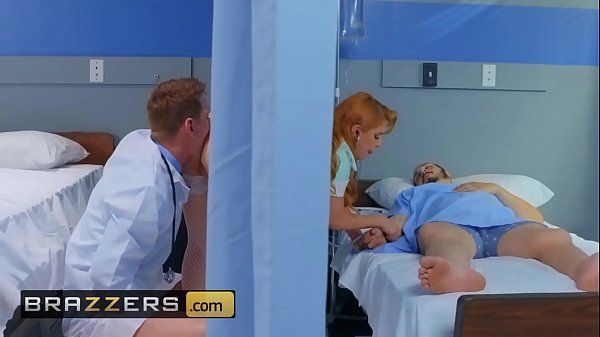 Video desexo Enfermeira safada fode com doutor no plantão do hospital